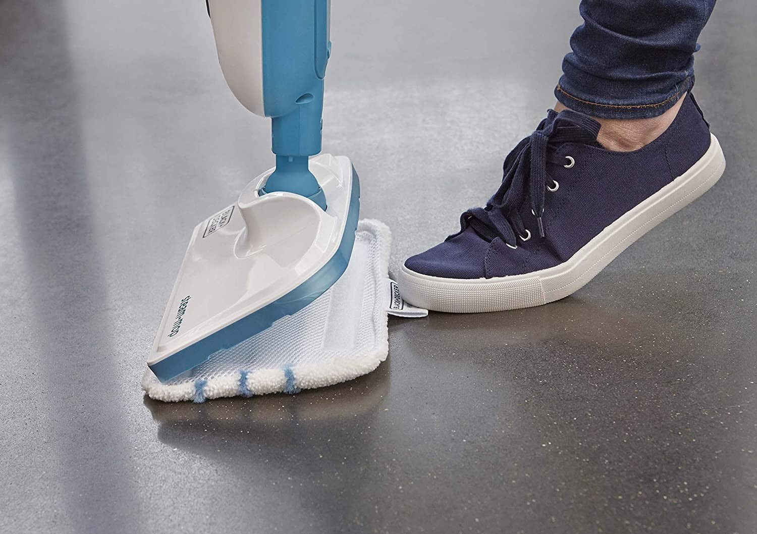 Lavapavimenti Black+Decker FMS13E1 1300 W Capacità 380 ml Con Testa Snodabile