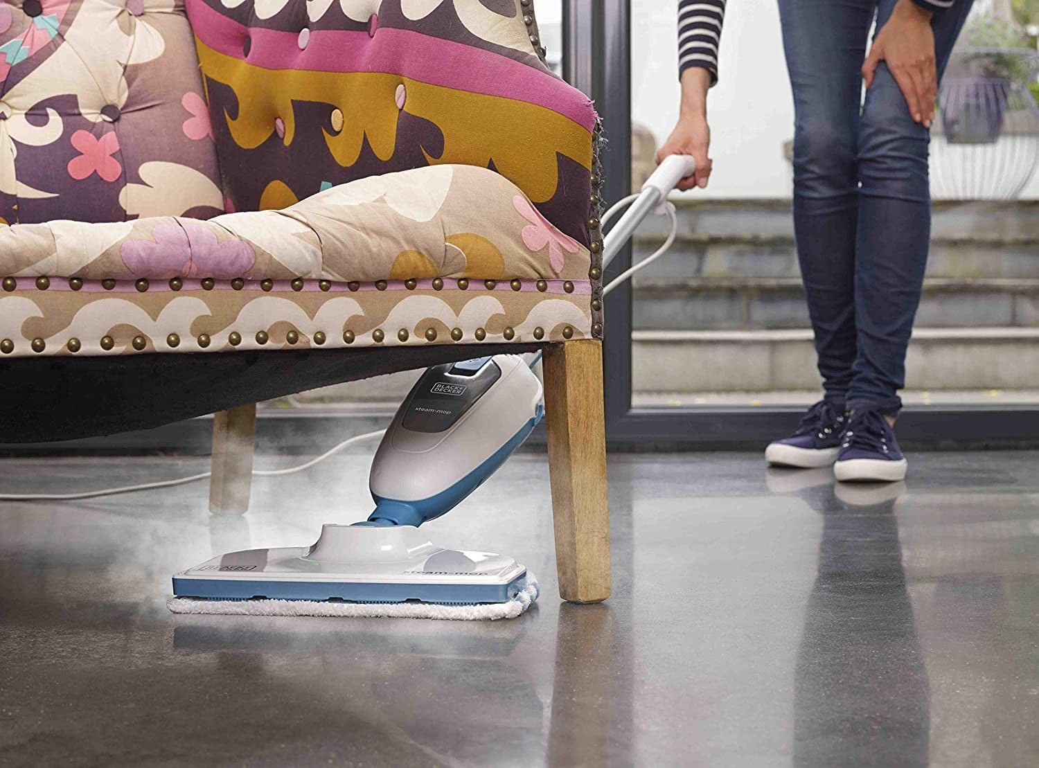 Lavapavimenti Black+Decker FMS13E1 1300 W Capacità 380 ml Con Testa Snodabile