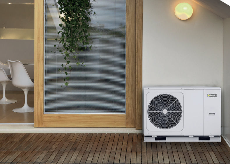 Pompa di Calore Idronica Beretta Modello HYDRO UNIT M 012T Trifase R-32 Aria-Acqua Cod. 20191958 - Comando Incluso