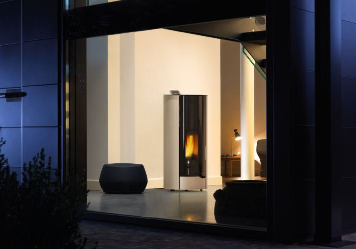 Stufa a Pellet ad Aria Palazzetti Ecofire Nina 8 Kw - Vari Colori