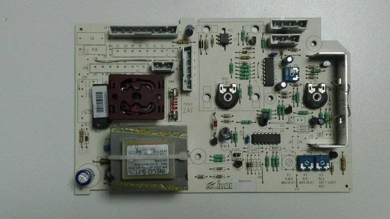 Alimentatore IC09 R8369