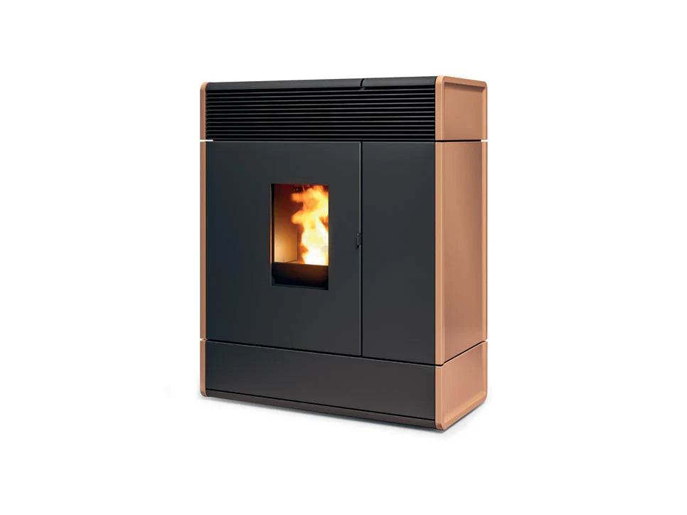 Termostufa a Pellet Slim MCZ Aki Hydromatic 18 R Maestro Plus Da 18 Kw Vari Colori