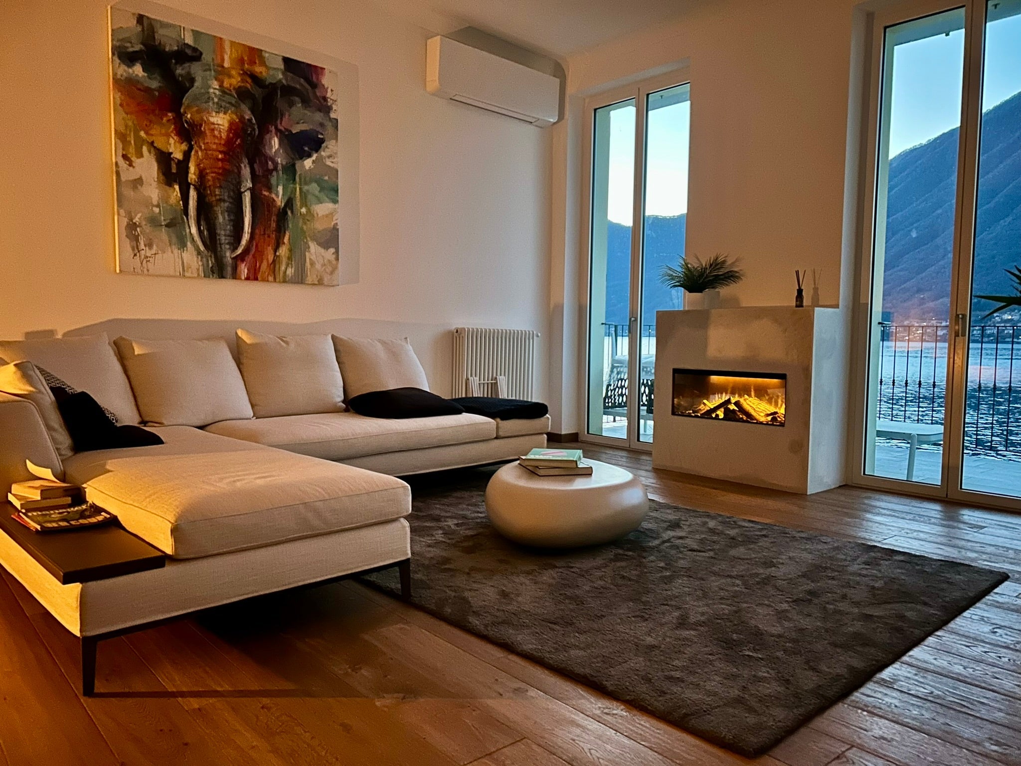 Camino Elettrico da Incasso MaisonFire Modello ALISA 87 - Dimplex - distribuito da MaisonFire con Garanzia Italia