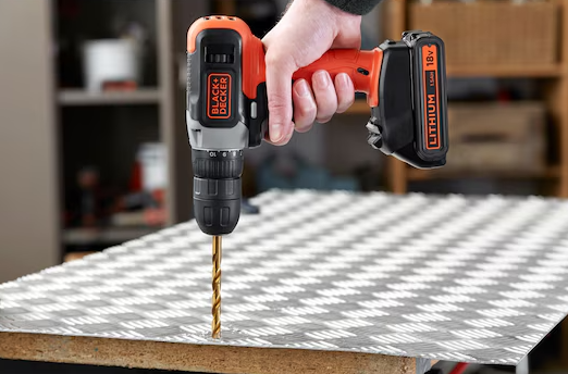 Trapano Avvitatore a Batteria Black+Decker Modello BCD001C1-QW 18V 1,5AH Con Luce Led