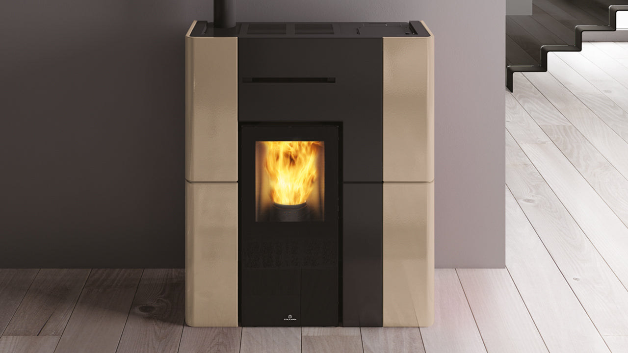Termostufa a Pellet EdilKamin Modello Blade H 15 Evo Da 15 Kw - Vari Colori