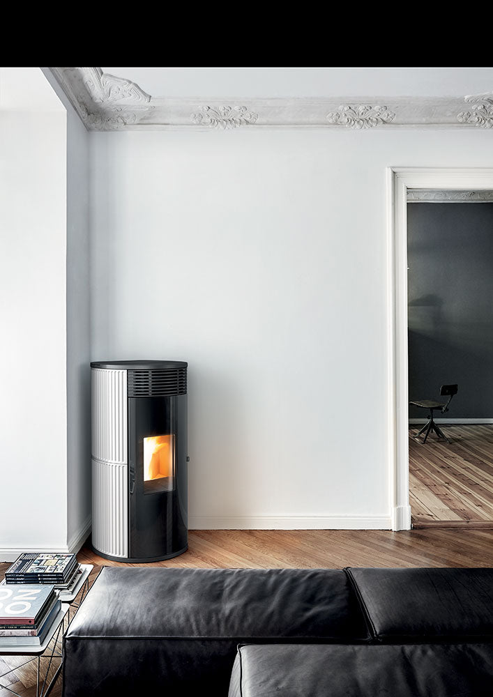 Stufa a Pellet Tonda MCZ Pad Hydromatic 24 R Maestro Plus Da 24 Kw Vari Colori