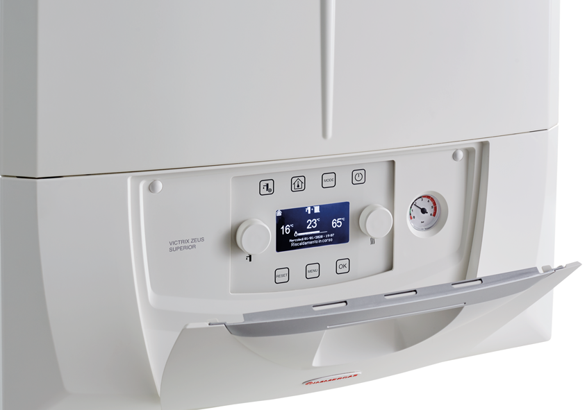 Caldaia Immergas Victrix Zeus Superior 25 KW Con Boiler A Condensazione Metano Cod. 3.030900 - Completa Di Kit Per Scarico Fumi - NEW ERP