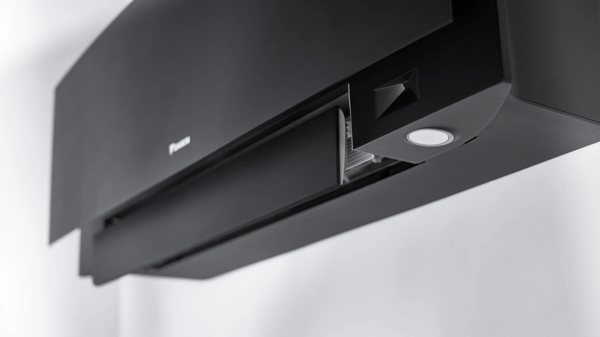 Condizionatore Climatizzatore Daikin Bluevolution Inverter Monosplit Emura III Black Wi-Fi FTXJ35AB9 R-32 12000 BTU