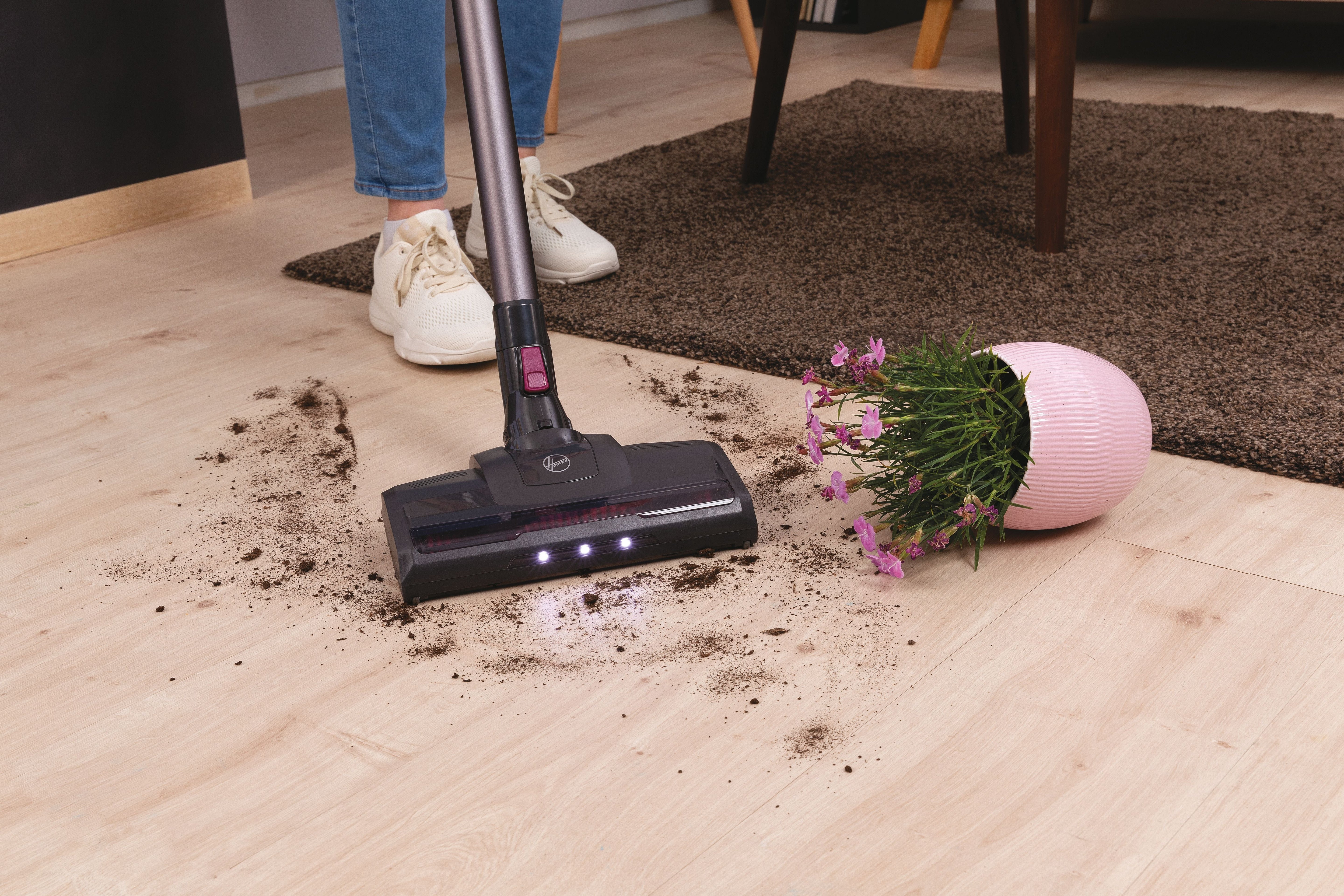 Scopa Elettrica Senza Filo Hoover HF110P 011 170W 0,9 Litri Magenta
